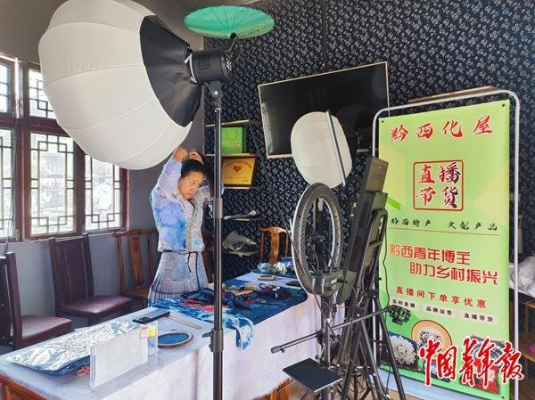 盈富忧配 年轻人成非遗工坊“掌门人”，乡村正在发生什么